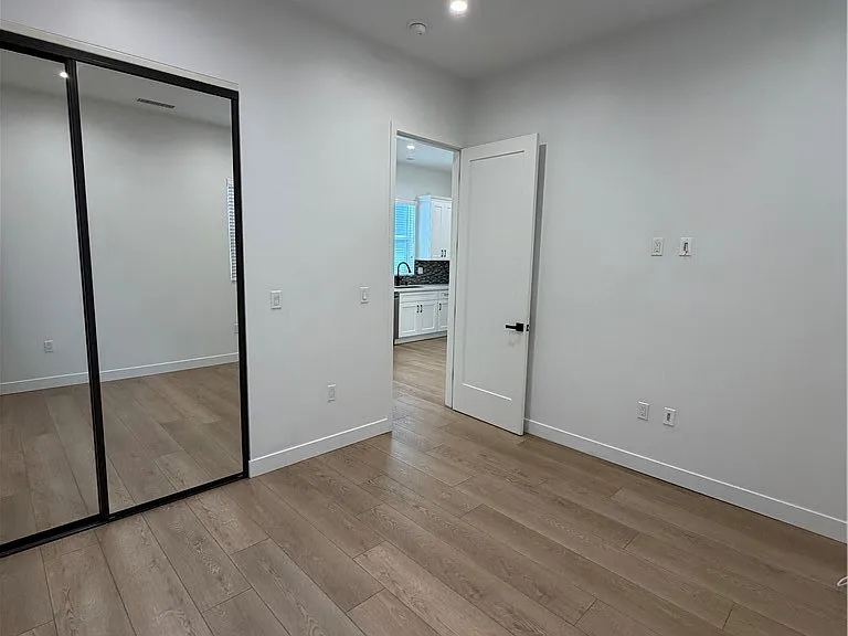 8441 Calvin Ave — Photo 9