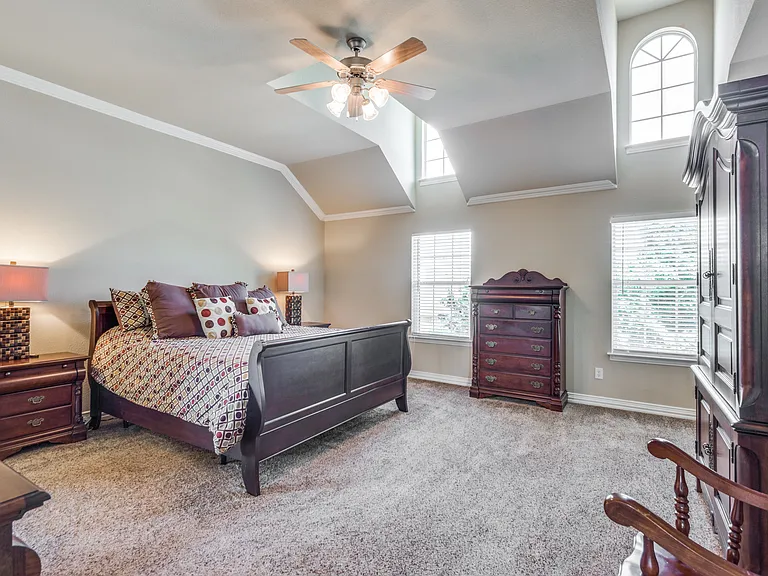 636 King Lionel Ln — Photo 21