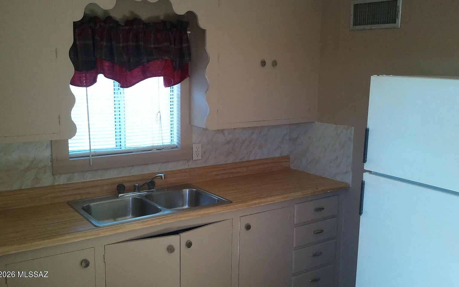 1 bed, 1.0 bath, 710 sqft, $595 — Photo 3