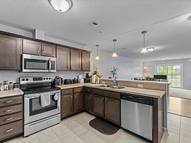 1016 Thoroughgood Way #201 — Photo 27