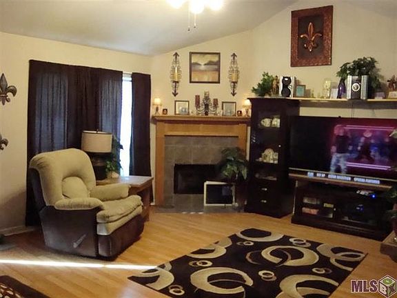 2nd image of 23651 Southpoint Dr
