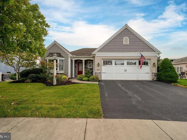 1067 Stanford Dr, Lebanon, PA 17042