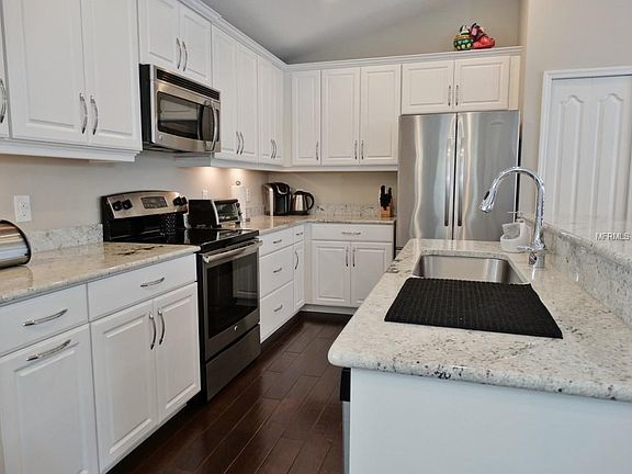 5th image of 12594 Shimmering Oak Cir