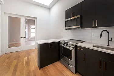 1536 De Kalb Avenue, #1L