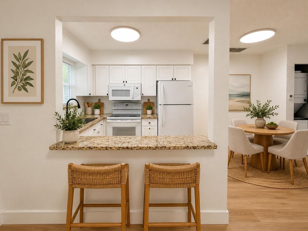 334 SW Avondale Dr #1, photo 8