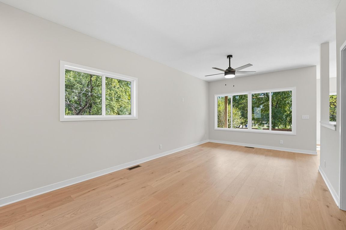 next background image