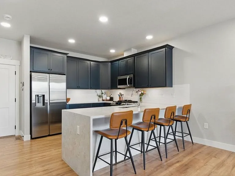 5076 Coolidge Ave — Photo 17