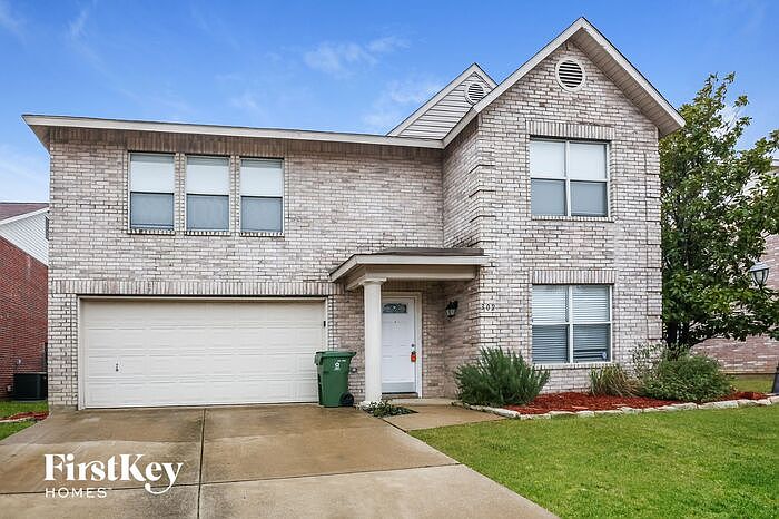 1st image of 302 Tabor Dr