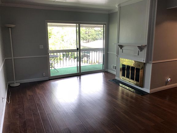 3rd image of 1541 E Waterbury Dr Unit E