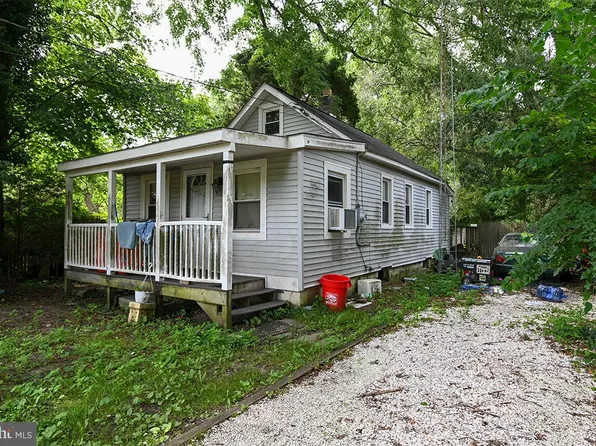 8 Middle St, Heislerville, NJ 08324