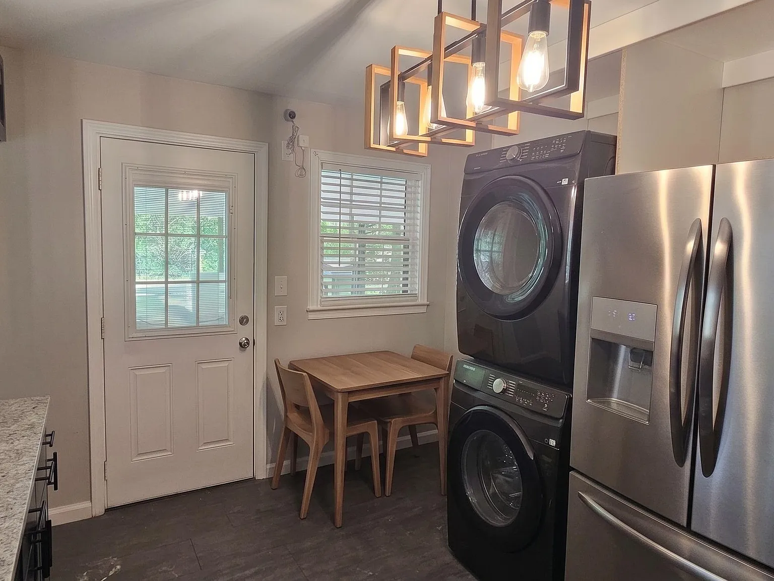 4 bed, 3.0 bath, 1230 sqft, $910 — Photo 4