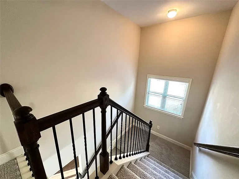 5605 Upper Creek Ct — Photo 31