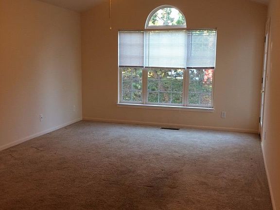 4th image of 56747 Scotland Blvd