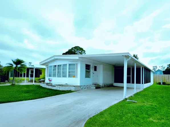 100 Captiva St, Nokomis, FL 34275