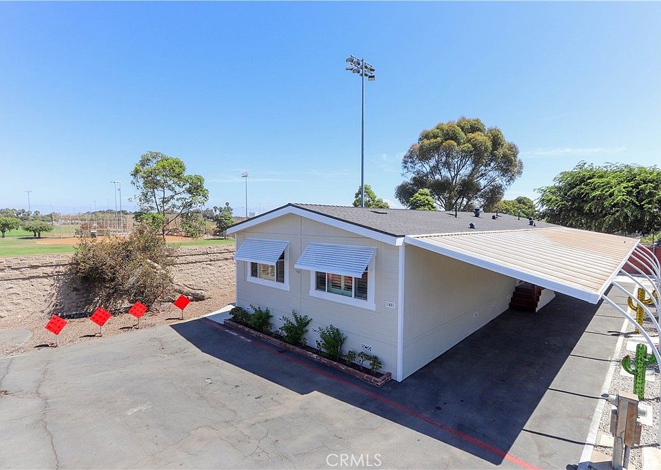 1st image of 7051 Ellis Ave Space 40