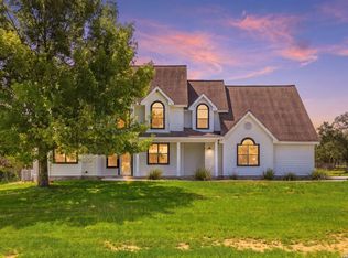 616 GREEN OAK DR, Pipe Creek, TX 78063