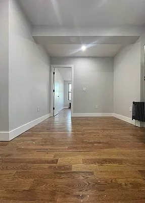 Rented by Artur Gutman, LREB | media 7