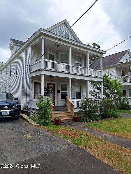 2nd image of 121 Winthrop Avenue