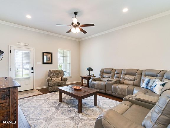 4th image of 103 Natchitoches Dr