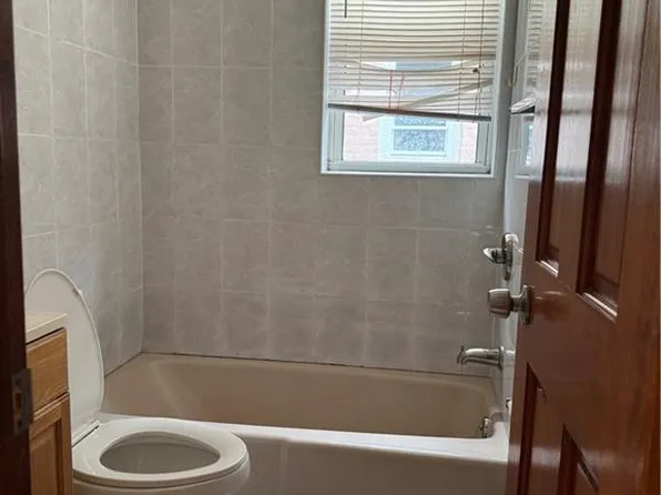 6610 17th Avenue image 7 of 10