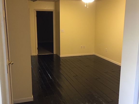 2nd image of 108 S Charter St #A