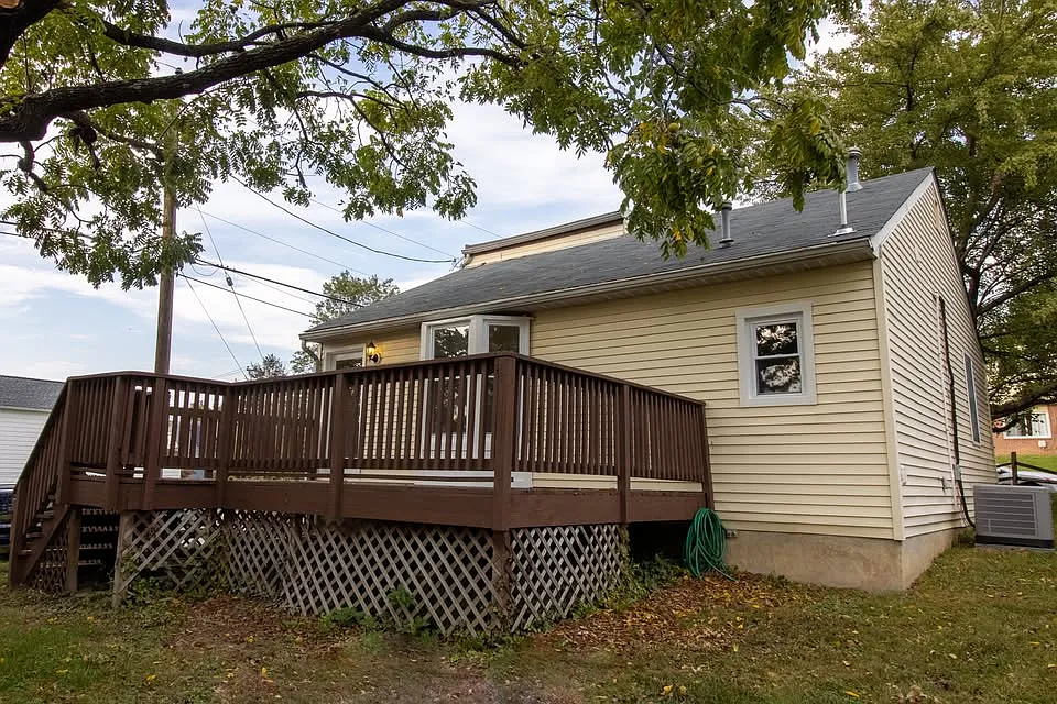 2 bed, 1216 sqft, $1,750 — Photo 4