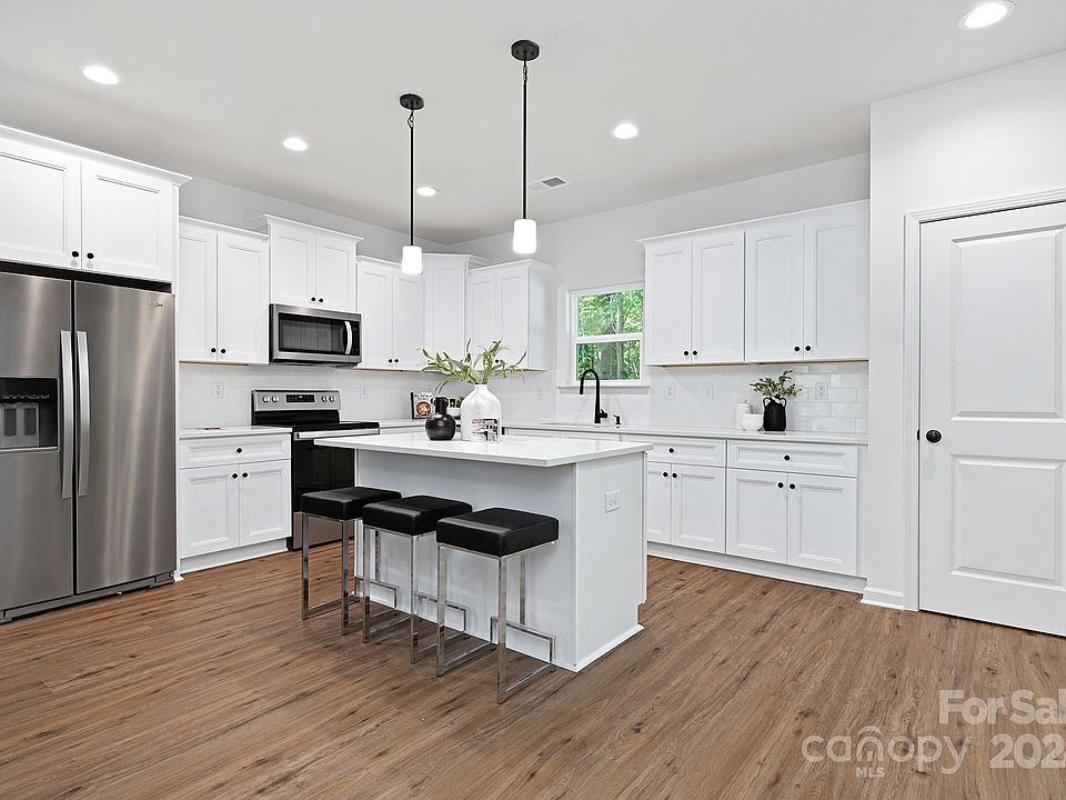 1st image of 5232 Carden Dr