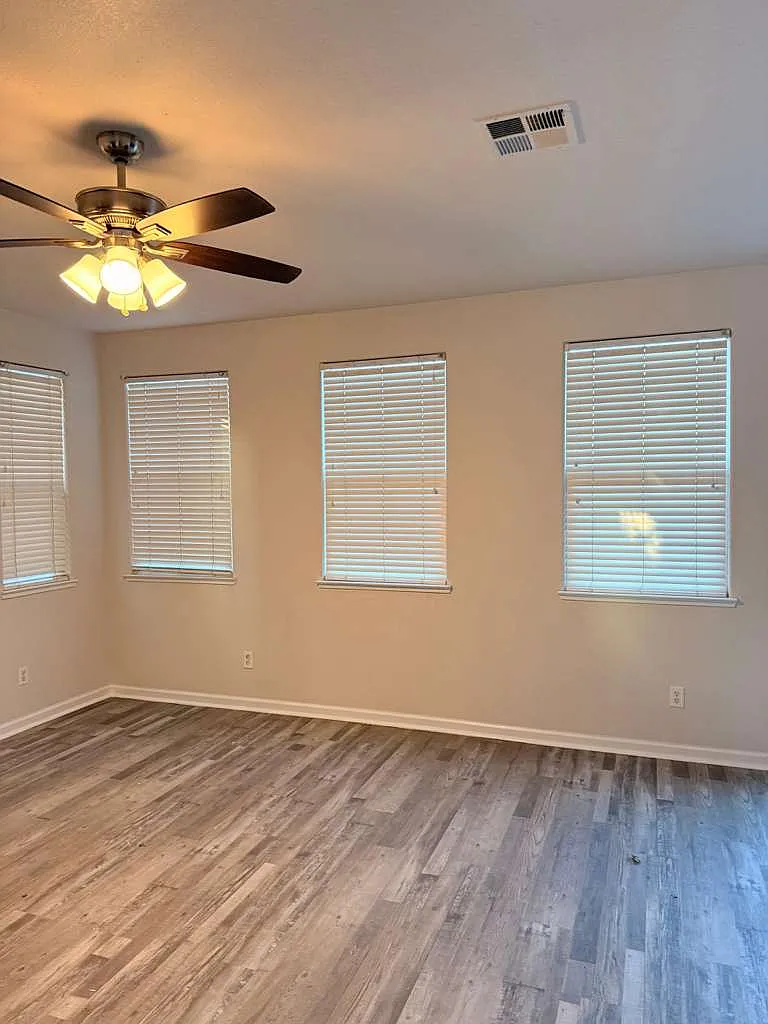 Living Room - 114 Ostrander Ct #114