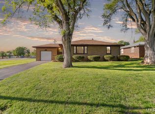 703 Ridgeway, East Alton, IL 62024
