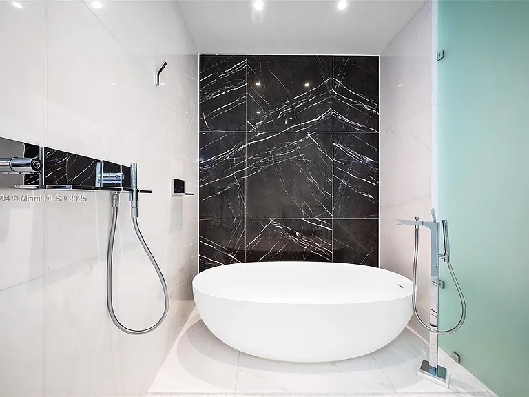 300 Biscayne Boulevard Way #3509 — Photo 21