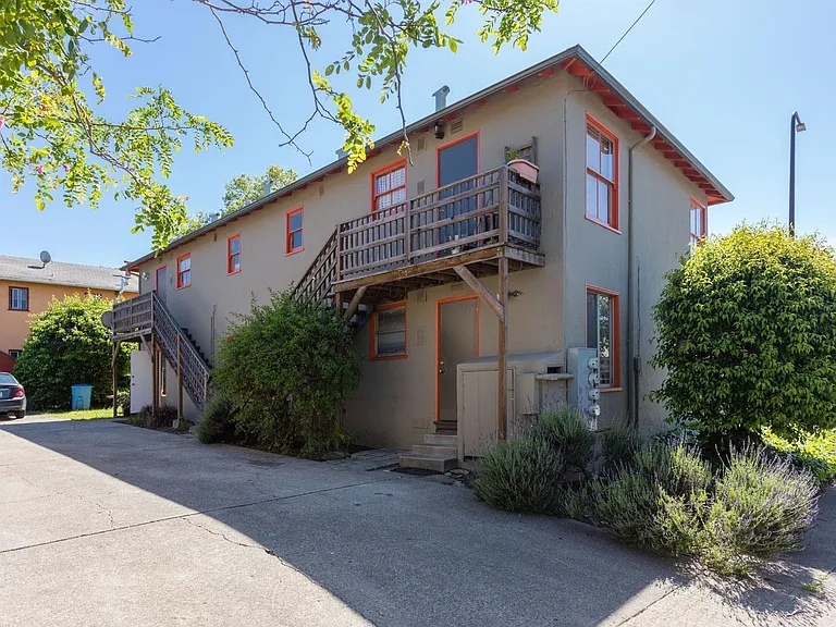 1725 San Pablo Ave — Photo 4
