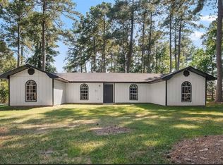 230 Oakwood Ln, Pineville, LA 71360