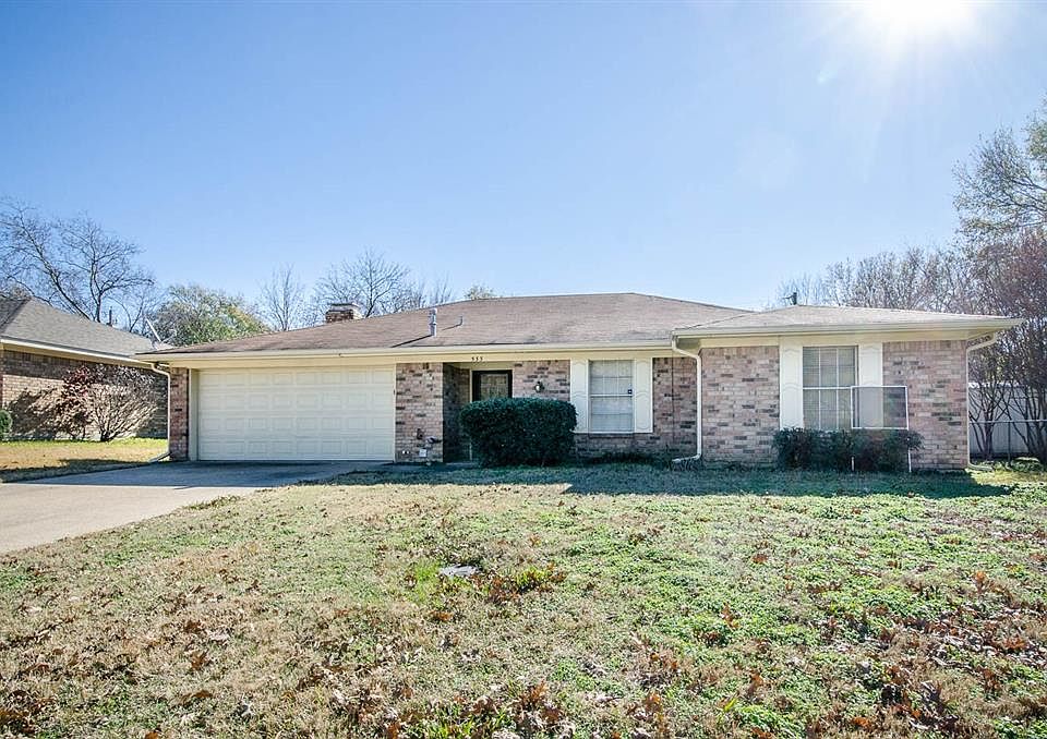 1st image of 533 Wesley Dr