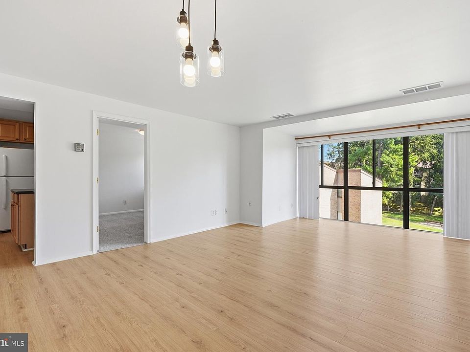 1st image of 19007 Mills Choice Rd APT 3