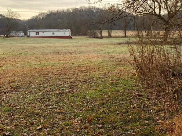 10236 Warrensburg Rd, Midway, TN 37809