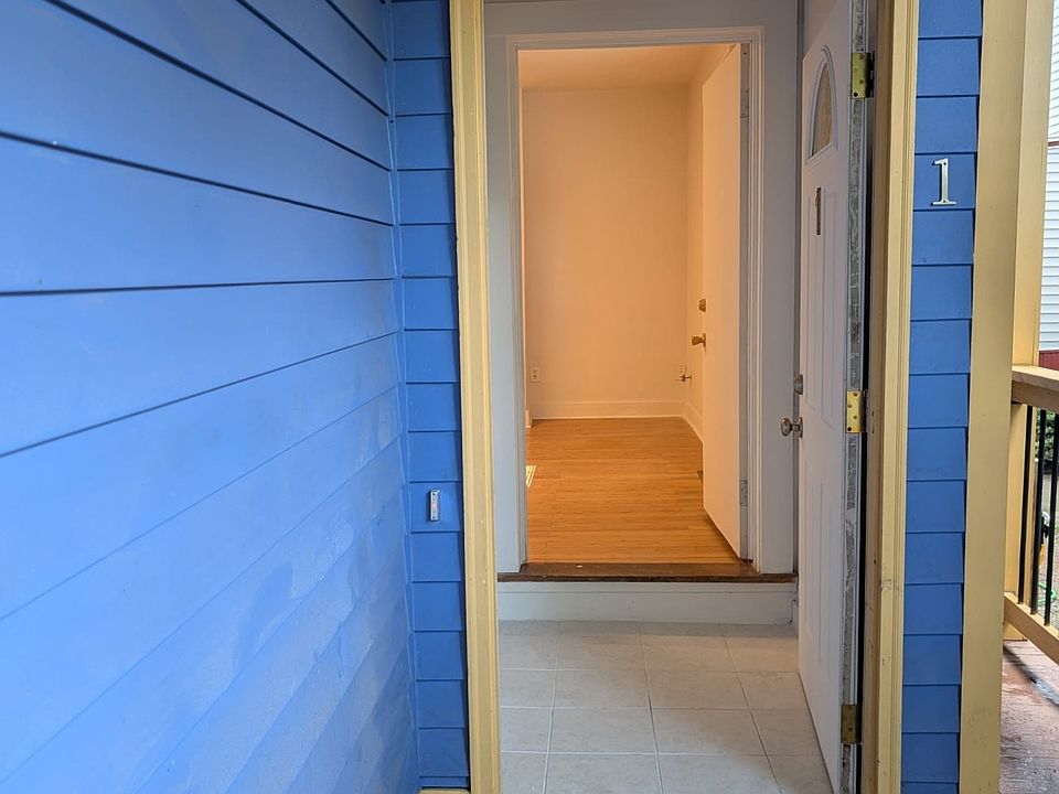 Open to vestibule