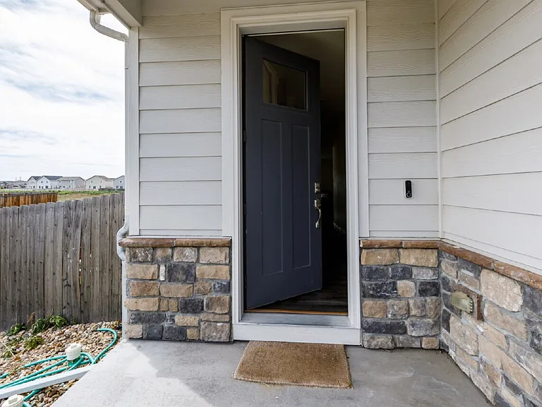 10213 Castor Dr — Photo 3