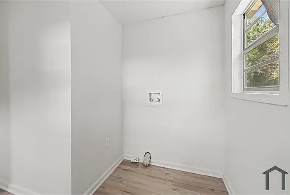 4813 Court S — Photo 11
