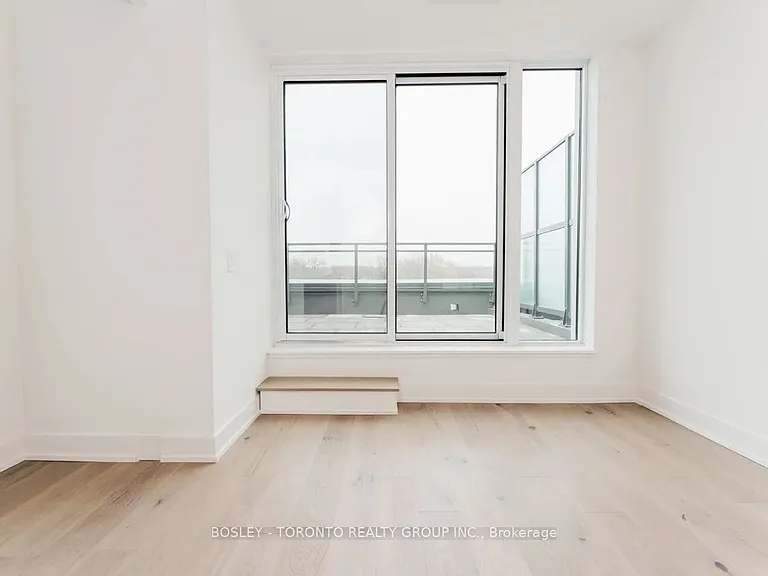 1285 Queen St E #504 — Photo 3