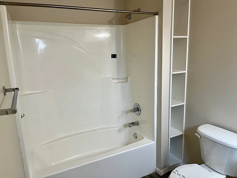 102 W Lincoln St #3 — Photo 19