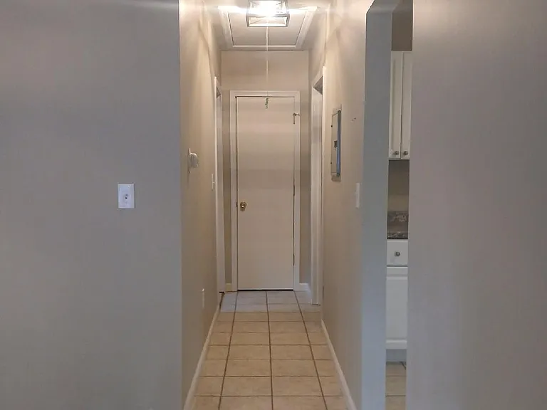 208 Oakmoor Ave #D1 — Photo 7