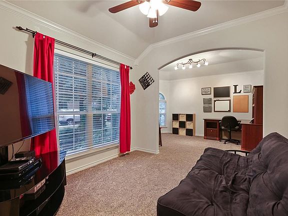 4th image of 1477 Brittany Way