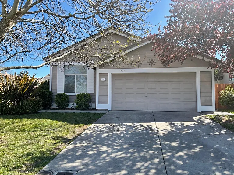 4612 Ews Woods Blvd — Photo 4