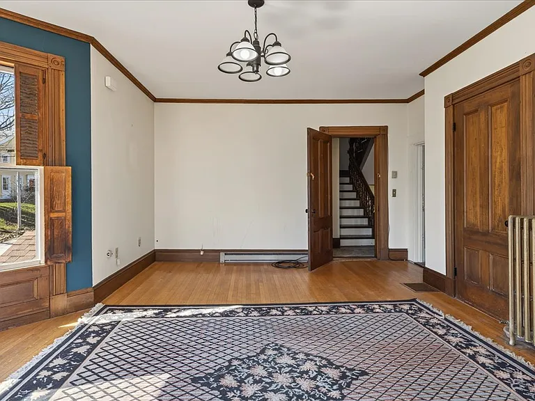 31 Franklin St #B — Photo 5