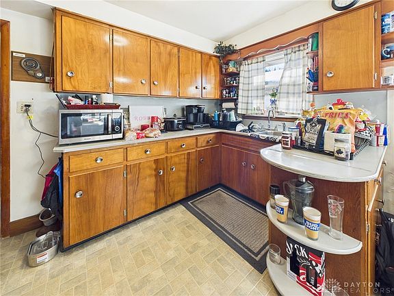 5th image of 104 Hilltop Dr