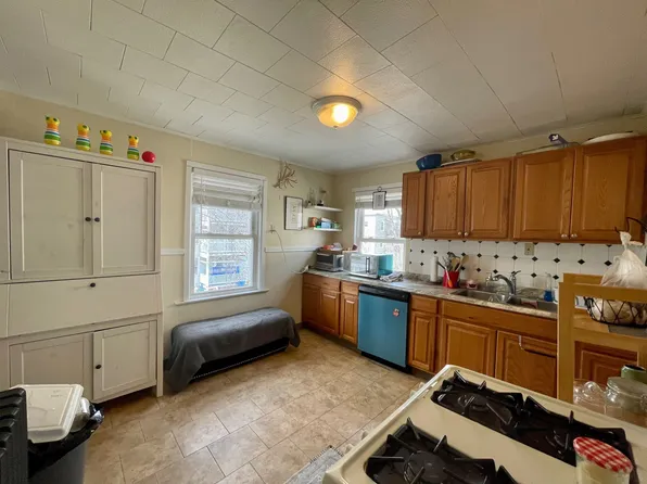 62 Brock St #1, Boston, MA 02135