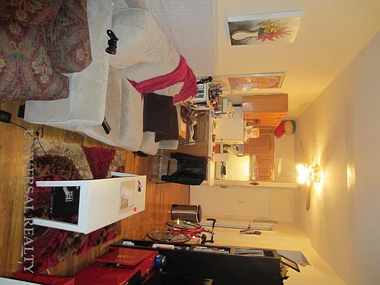 Rented by Universal Realty Group | media 6