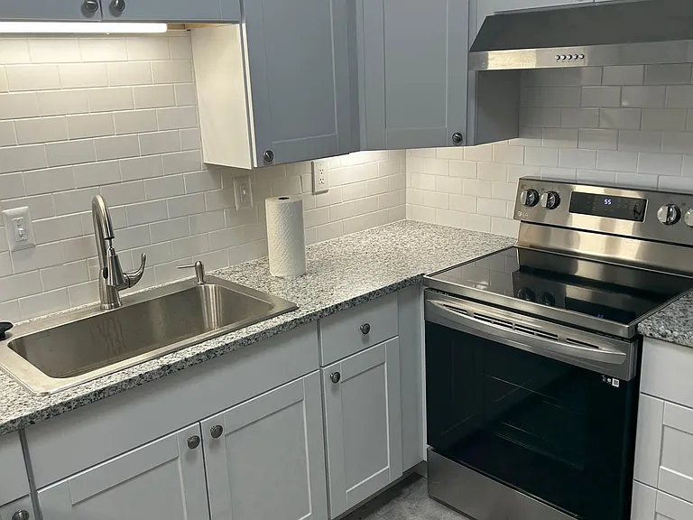 52 Larue Pl NW — Photo 9