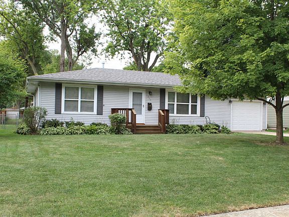 2nd image of 304 Farview Dr