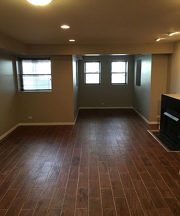 5th image of 4554 S King Dr #1